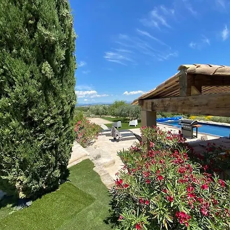Un Petit Paradis En Provence Dans Le Luberon