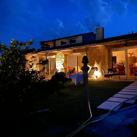 Un Petit Paradis En Provence Dans Le Luberon Villa